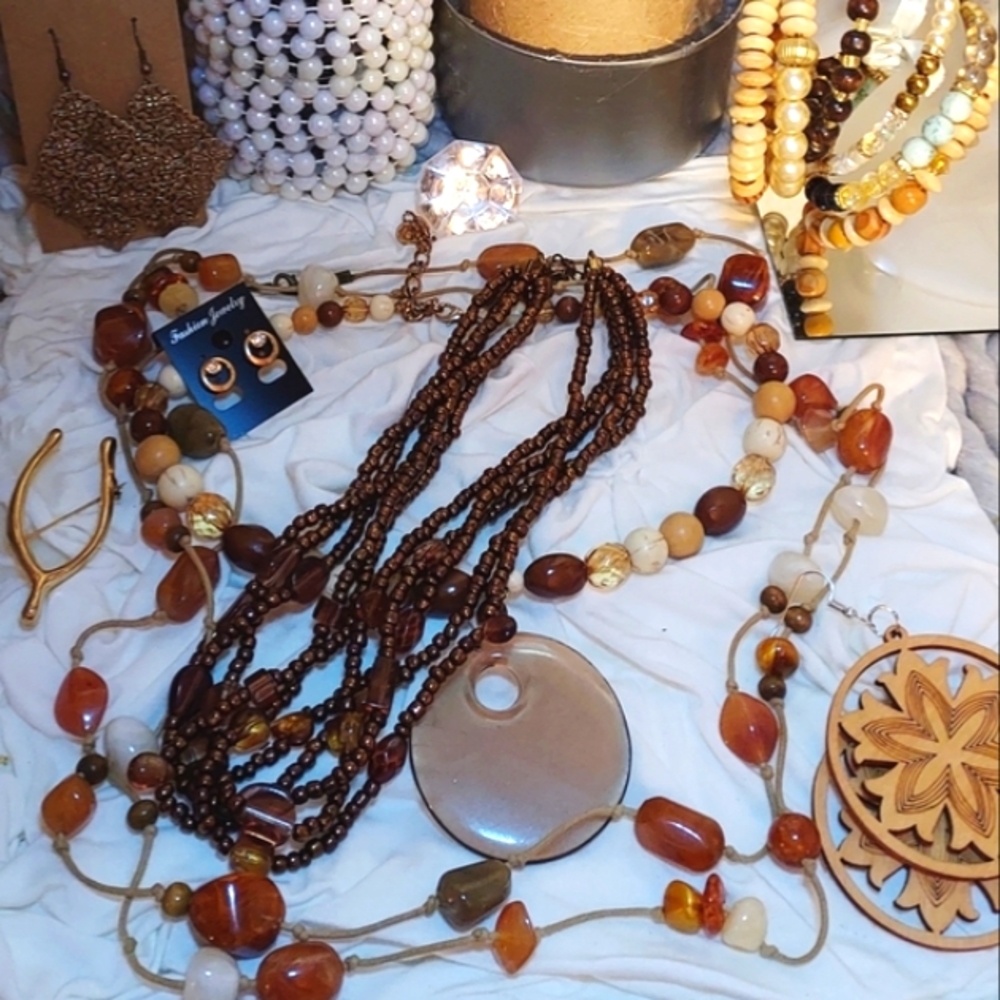 Everything Wood Jewelry Lott